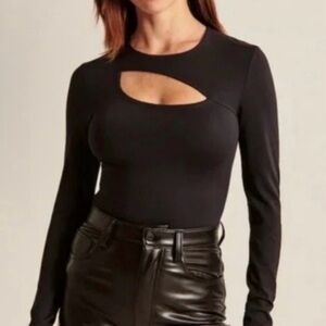 Abercrombie & Fitch Black Cut-Out Long Sleeve Top Stretchy Size Medium Like New